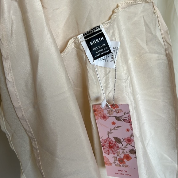 New Dress - Picture 6 of 9